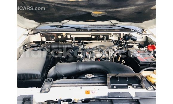 Acheter Import Voiture Mitsubishi Pajero Blanc à Import - Dubai, Diana Acheter Import Voiture Mitsubishi Pajero Blanc à Import - Dubai, Diana