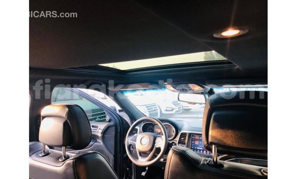 Acheter Import Voiture Jeep Grand Cherokee Noir à Import - Dubai, Diana Acheter Import Voiture Jeep Grand Cherokee Noir à Import - Dubai, Diana