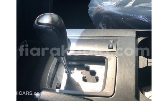 Acheter Import Voiture Toyota Land Cruiser Blanc à Import - Dubai, Diana Acheter Import Voiture Toyota Land Cruiser Blanc à Import - Dubai, Diana