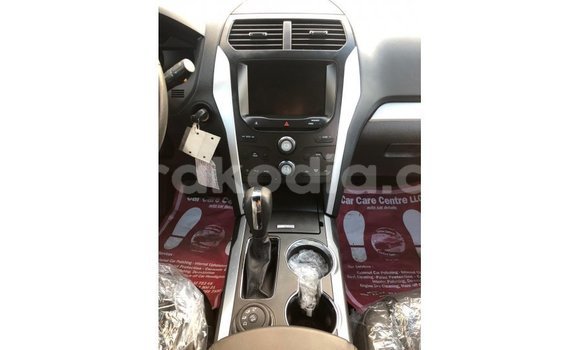 Acheter Import Voiture Ford Explorer Bleu à Import - Dubai, Diana Acheter Import Voiture Ford Explorer Bleu à Import - Dubai, Diana