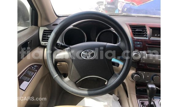 Buy Import Toyota Highlander Other Car in Import - Dubai in Diana Buy Import Toyota Highlander Other Car in Import - Dubai in Diana