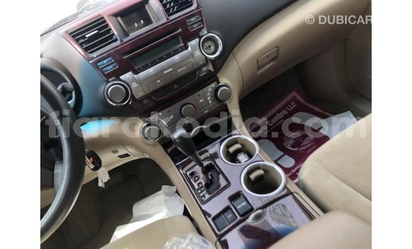 Buy Import Toyota Highlander Other Car in Import - Dubai in Diana Buy Import Toyota Highlander Other Car in Import - Dubai in Diana