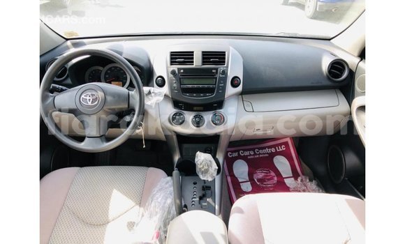 Acheter Import Utilitaire Toyota HiAce Bleu à Import - Dubai, Diana Acheter Import Utilitaire Toyota HiAce Bleu à Import - Dubai, Diana