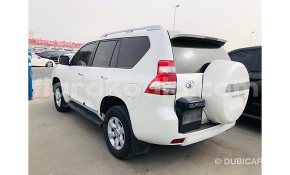 Acheter Import Voiture Toyota Prado Blanc à Import - Dubai, Diana Acheter Import Voiture Toyota Prado Blanc à Import - Dubai, Diana
