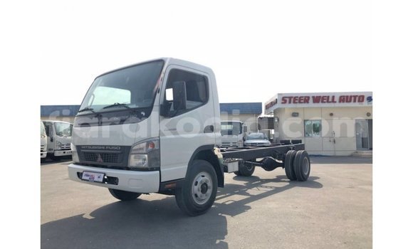 Acheter Import Utilitaire Mitsubishi L400 Blanc à Import - Dubai, Diana Acheter Import Utilitaire Mitsubishi L400 Blanc à Import - Dubai, Diana