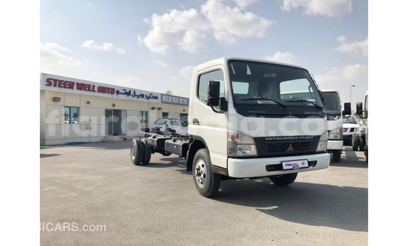 Acheter Import Utilitaire Mitsubishi L400 Blanc à Import - Dubai, Diana Acheter Import Utilitaire Mitsubishi L400 Blanc à Import - Dubai, Diana