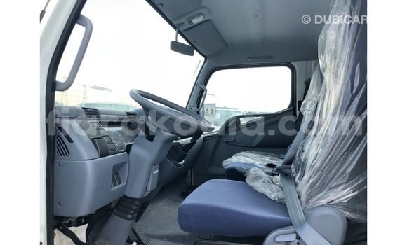 Acheter Import Utilitaire Mitsubishi L400 Blanc à Import - Dubai, Diana Acheter Import Utilitaire Mitsubishi L400 Blanc à Import - Dubai, Diana