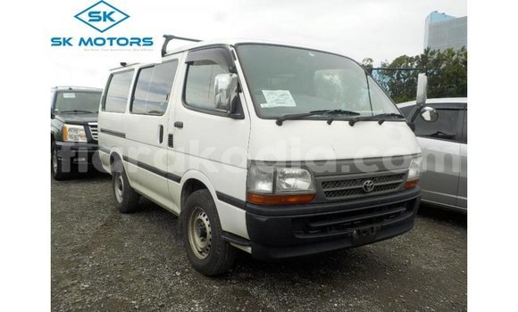 Acheter Import Voiture Toyota Hiace Blanc à Import - Dubai, Diana Acheter Import Voiture Toyota Hiace Blanc à Import - Dubai, Diana