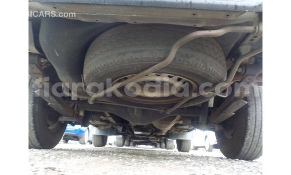 Acheter Import Voiture Toyota Hiace Blanc à Import - Dubai, Diana Acheter Import Voiture Toyota Hiace Blanc à Import - Dubai, Diana