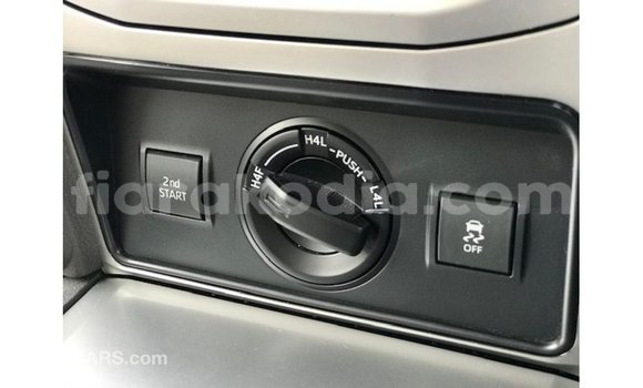 Acheter Import Voiture Toyota Prado Marron à Import - Dubai, Diana Acheter Import Voiture Toyota Prado Marron à Import - Dubai, Diana