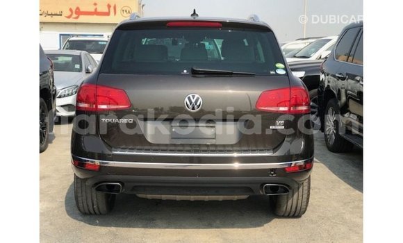 Acheter Import Voiture Volkswagen Touareg Marron à Import - Dubai, Diana Acheter Import Voiture Volkswagen Touareg Marron à Import - Dubai, Diana