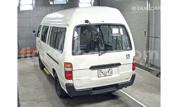 Acheter Import Voiture Toyota Hiace Blanc à Import - Dubai, Diana Acheter Import Voiture Toyota Hiace Blanc à Import - Dubai, Diana