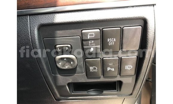 Acheter Import Voiture Toyota Land Cruiser Autre à Import - Dubai, Diana Acheter Import Voiture Toyota Land Cruiser Autre à Import - Dubai, Diana