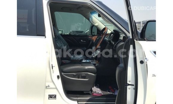 Acheter Import Voiture Infiniti Q Blanc à Import - Dubai, Diana Acheter Import Voiture Infiniti Q Blanc à Import - Dubai, Diana