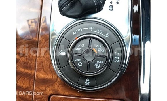 Acheter Import Voiture Infiniti Q Blanc à Import - Dubai, Diana Acheter Import Voiture Infiniti Q Blanc à Import - Dubai, Diana