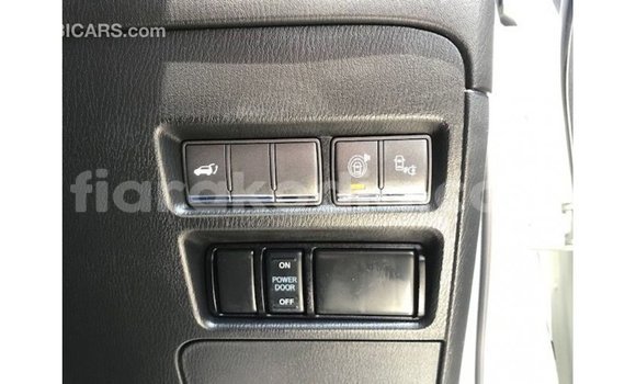 Acheter Import Voiture Infiniti Q Blanc à Import - Dubai, Diana Acheter Import Voiture Infiniti Q Blanc à Import - Dubai, Diana