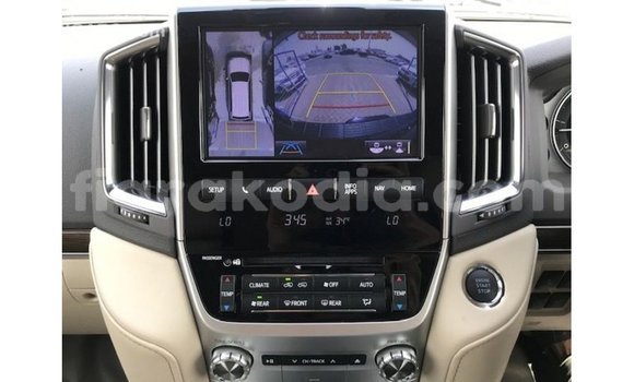 Acheter Import Voiture Toyota Land Cruiser Noir à Import - Dubai, Diana Acheter Import Voiture Toyota Land Cruiser Noir à Import - Dubai, Diana