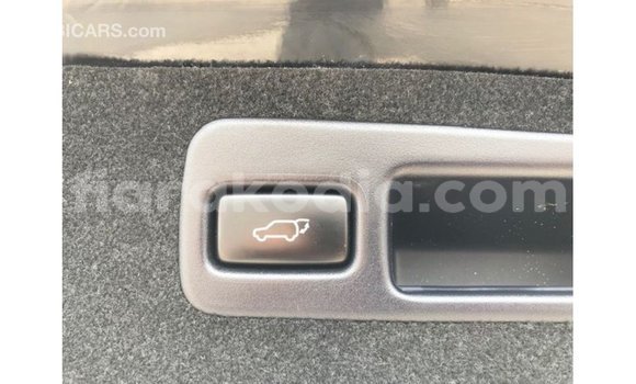 Acheter Import Voiture Toyota Harrier Noir à Import - Dubai, Diana Acheter Import Voiture Toyota Harrier Noir à Import - Dubai, Diana