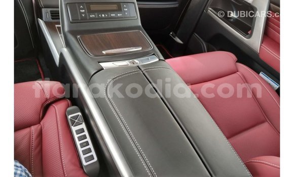 Acheter Import Voiture Toyota Land Cruiser Noir à Import - Dubai, Diana Acheter Import Voiture Toyota Land Cruiser Noir à Import - Dubai, Diana