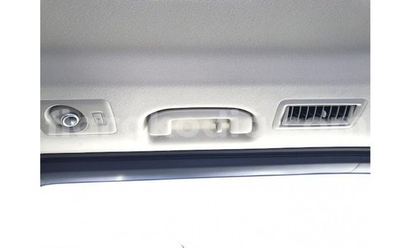 Acheter Import Voiture Toyota Granvia Blanc à Import - Dubai, Diana Acheter Import Voiture Toyota Granvia Blanc à Import - Dubai, Diana