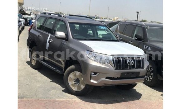 Acheter Import Voiture Toyota Prado Marron à Import - Dubai, Diana Acheter Import Voiture Toyota Prado Marron à Import - Dubai, Diana