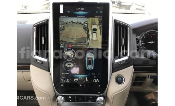 Acheter Import Voiture Toyota Land Cruiser Noir à Import - Dubai, Diana Acheter Import Voiture Toyota Land Cruiser Noir à Import - Dubai, Diana