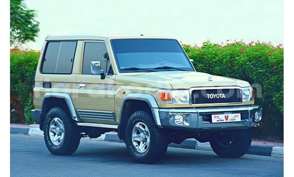 Hividy Toyota Land Cruiser beige Car in Import - Dubai in Diana Hividy Toyota Land Cruiser beige Car in Import - Dubai in Diana