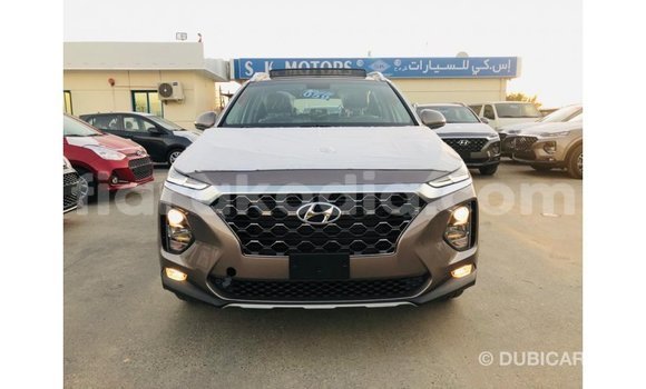 Acheter Import Voiture Hyundai Santa Fe Marron à Import - Dubai, Diana Acheter Import Voiture Hyundai Santa Fe Marron à Import - Dubai, Diana
