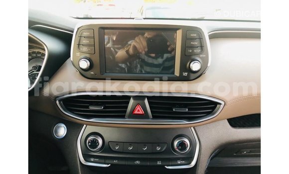 Acheter Import Voiture Hyundai Santa Fe Marron à Import - Dubai, Diana Acheter Import Voiture Hyundai Santa Fe Marron à Import - Dubai, Diana