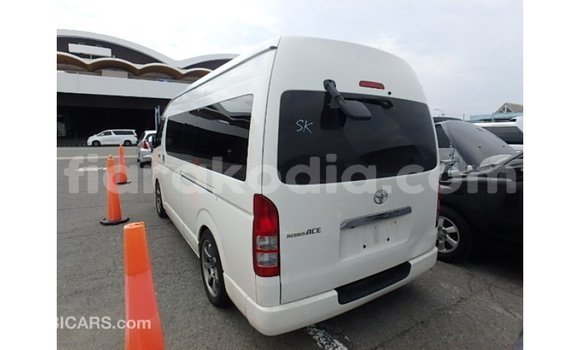 Buy Import Toyota Hiace White Car in Import - Dubai in Diana Buy Import Toyota Hiace White Car in Import - Dubai in Diana