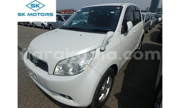 Acheter Import Voiture Toyota Rush Blanc à Import - Dubai, Diana