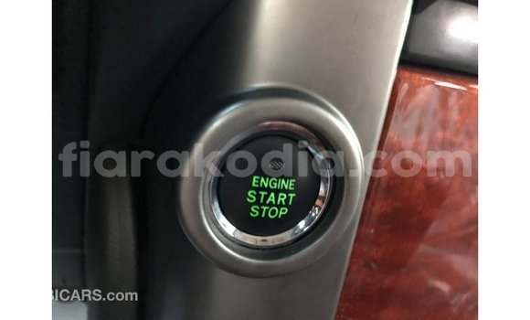 Acheter Import Voiture Toyota Prado Blanc à Import - Dubai, Diana Acheter Import Voiture Toyota Prado Blanc à Import - Dubai, Diana