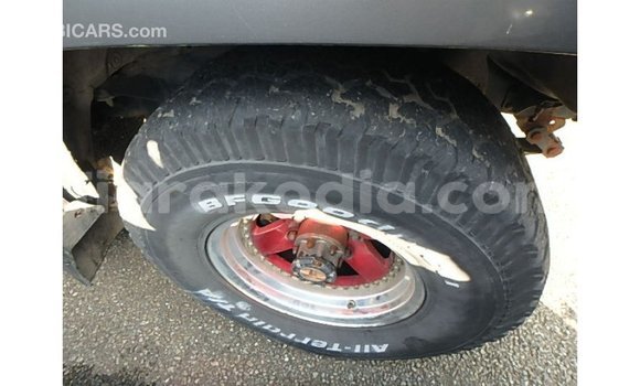 Acheter Import Voiture Toyota Land Cruiser Autre à Import - Dubai, Diana Acheter Import Voiture Toyota Land Cruiser Autre à Import - Dubai, Diana