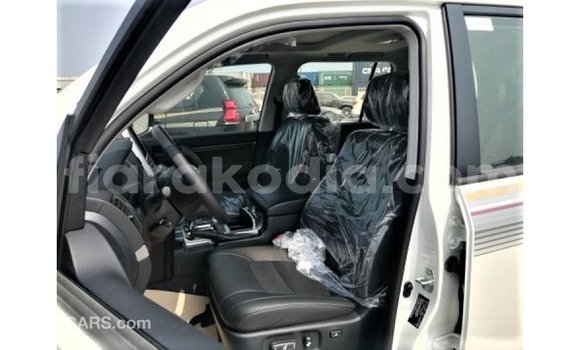 Buy Import Toyota Land Cruiser White Car in Import - Dubai in Diana Buy Import Toyota Land Cruiser White Car in Import - Dubai in Diana