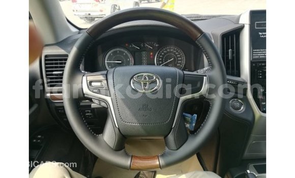 Buy Import Toyota Land Cruiser White Car in Import - Dubai in Diana Buy Import Toyota Land Cruiser White Car in Import - Dubai in Diana