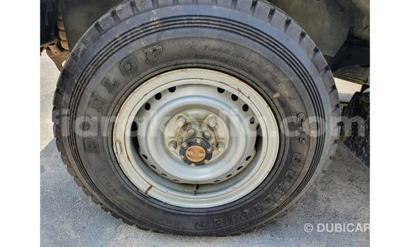 Acheter Import Voiture Toyota Land Cruiser Blanc à Import - Dubai, Diana Acheter Import Voiture Toyota Land Cruiser Blanc à Import - Dubai, Diana