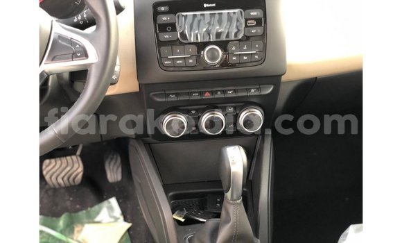 Hividy Renault Duster beige Car in Import - Dubai in Diana Hividy Renault Duster beige Car in Import - Dubai in Diana