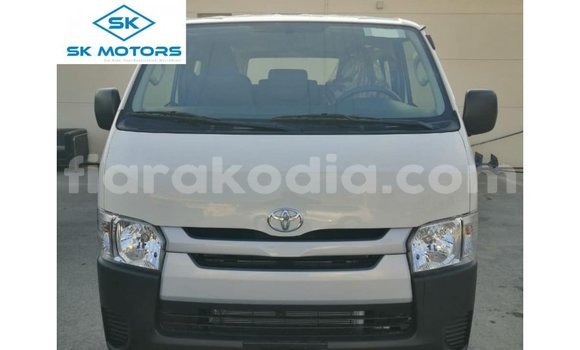 Acheter Import Utilitaire Toyota DA Blanc à Import - Dubai, Diana