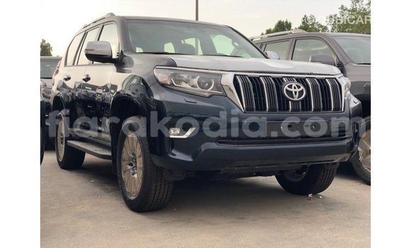 Acheter Import Voiture Toyota Prado Bleu à Import - Dubai, Diana Acheter Import Voiture Toyota Prado Bleu à Import - Dubai, Diana