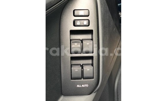 Acheter Import Voiture Toyota Prado Bleu à Import - Dubai, Diana Acheter Import Voiture Toyota Prado Bleu à Import - Dubai, Diana