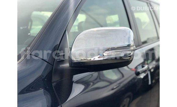 Acheter Import Voiture Toyota Prado Bleu à Import - Dubai, Diana Acheter Import Voiture Toyota Prado Bleu à Import - Dubai, Diana