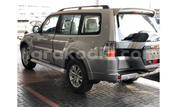 Acheter Import Voiture Mitsubishi Pajero Autre à Import - Dubai, Diana Acheter Import Voiture Mitsubishi Pajero Autre à Import - Dubai, Diana