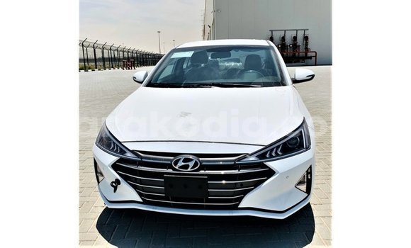 Acheter Import Voiture Hyundai Elantra Blanc à Import - Dubai, Diana Acheter Import Voiture Hyundai Elantra Blanc à Import - Dubai, Diana
