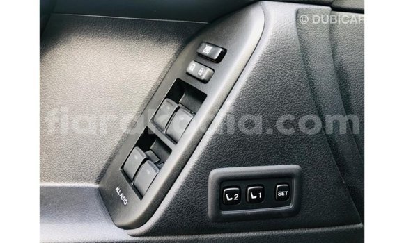 Acheter Import Voiture Toyota Prado Marron à Import - Dubai, Diana Acheter Import Voiture Toyota Prado Marron à Import - Dubai, Diana