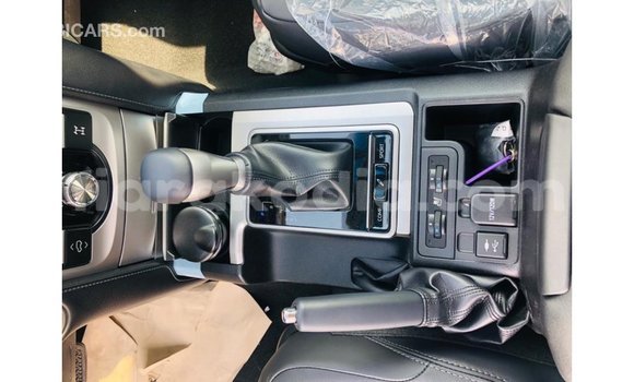 Acheter Import Voiture Toyota Prado Marron à Import - Dubai, Diana Acheter Import Voiture Toyota Prado Marron à Import - Dubai, Diana