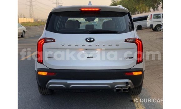 Buy Import Kia Carens White Car in Import - Dubai in Diana Buy Import Kia Carens White Car in Import - Dubai in Diana
