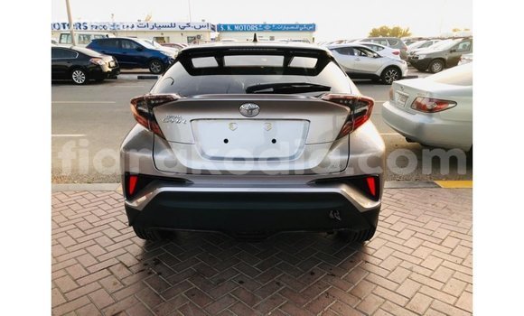 Acheter Import Voiture Toyota C-HR Autre à Import - Dubai, Diana Acheter Import Voiture Toyota C-HR Autre à Import - Dubai, Diana