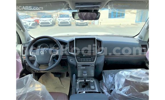 Buy Import Toyota Land Cruiser White Car in Import - Dubai in Diana Buy Import Toyota Land Cruiser White Car in Import - Dubai in Diana