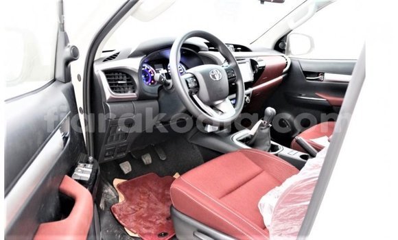 Buy Import Toyota Hilux White Car in Import - Dubai in Diana Buy Import Toyota Hilux White Car in Import - Dubai in Diana