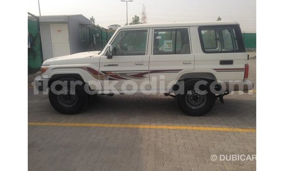 Buy Import Toyota Land Cruiser White Car in Import - Dubai in Diana Buy Import Toyota Land Cruiser White Car in Import - Dubai in Diana